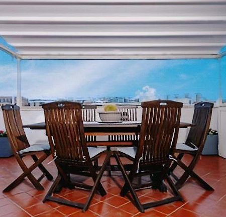 The Roof - Appartamento Con Terrazza Al Centro Di Чивитавекия Екстериор снимка